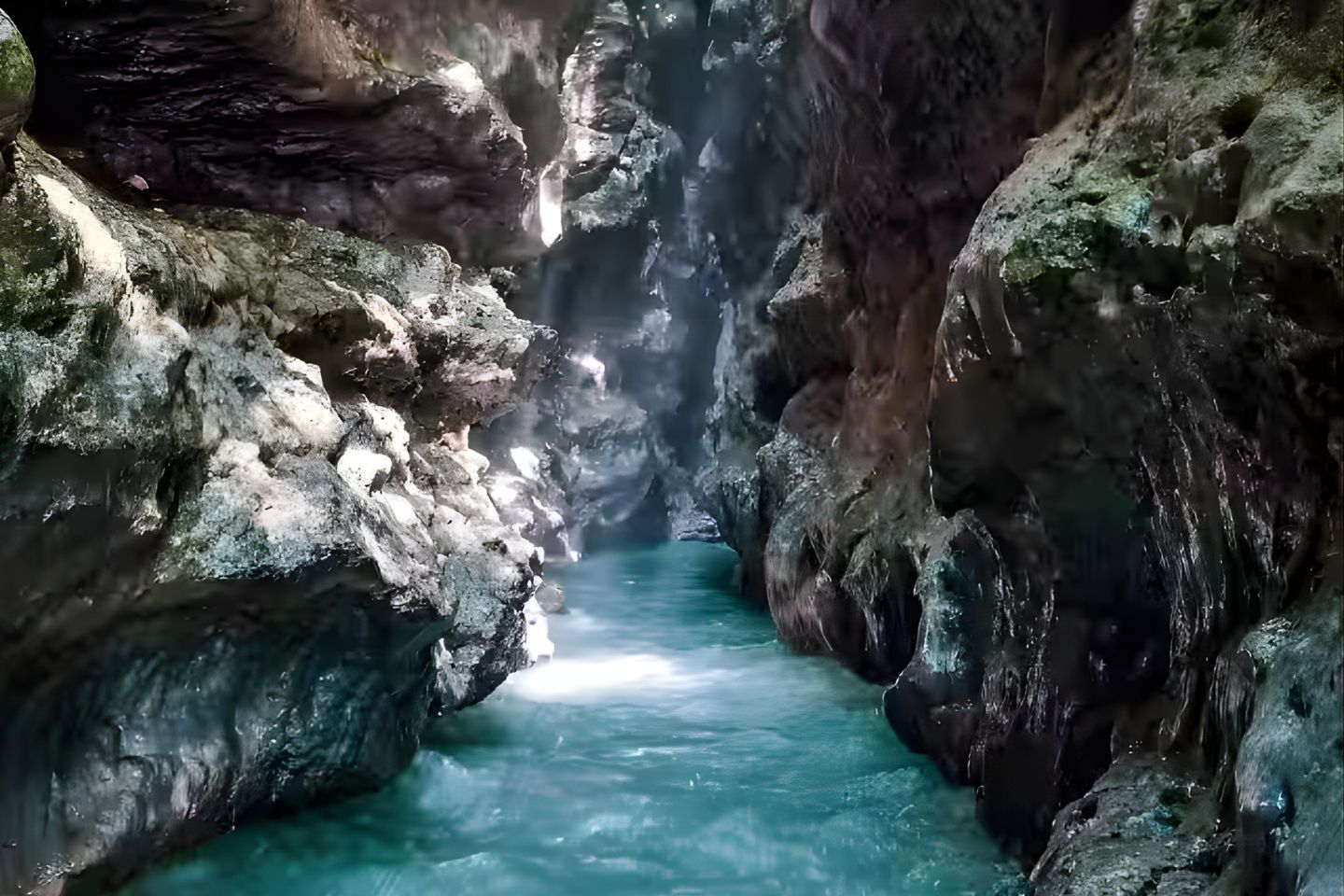 Robber’s Cave, Mussoorie